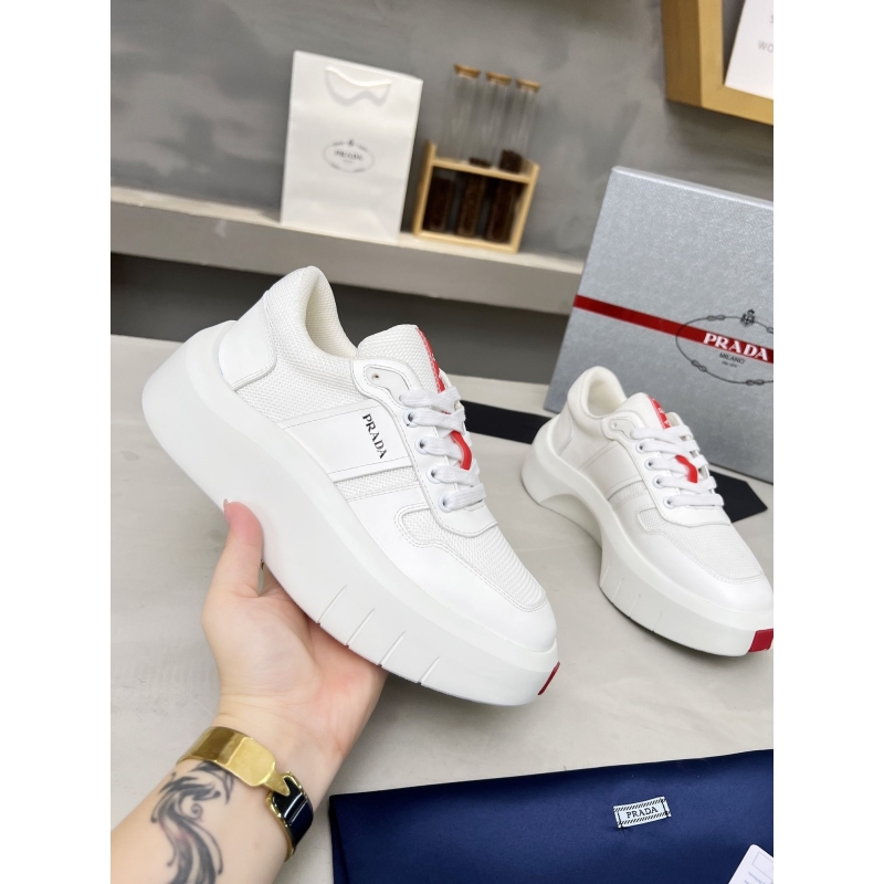 Pra*a casual shoes